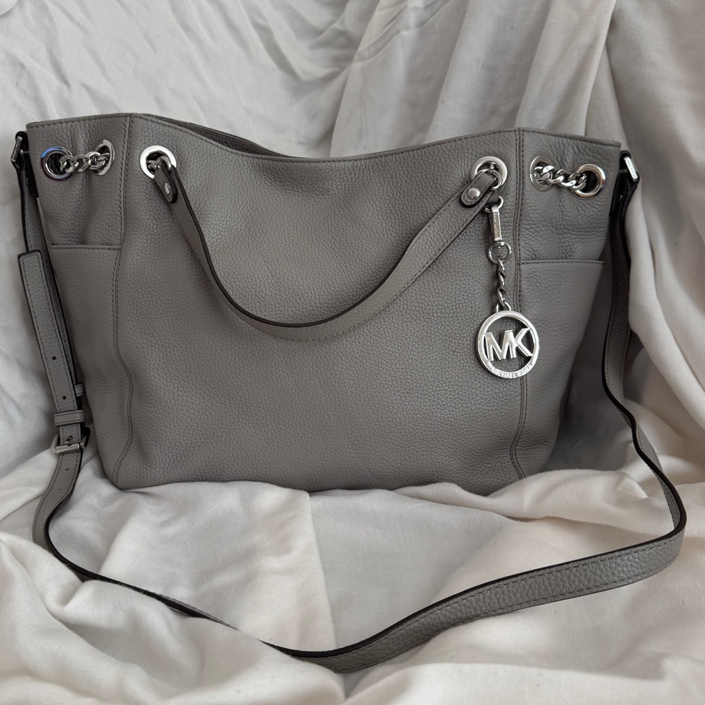 Michael by Michael Kors Grey Pebble Tote Purse with silver chain hardware NWOT